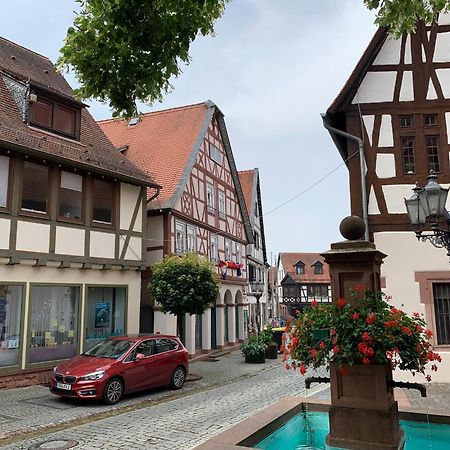Apartment Am Historischen Rathaus Михелщат Екстериор снимка