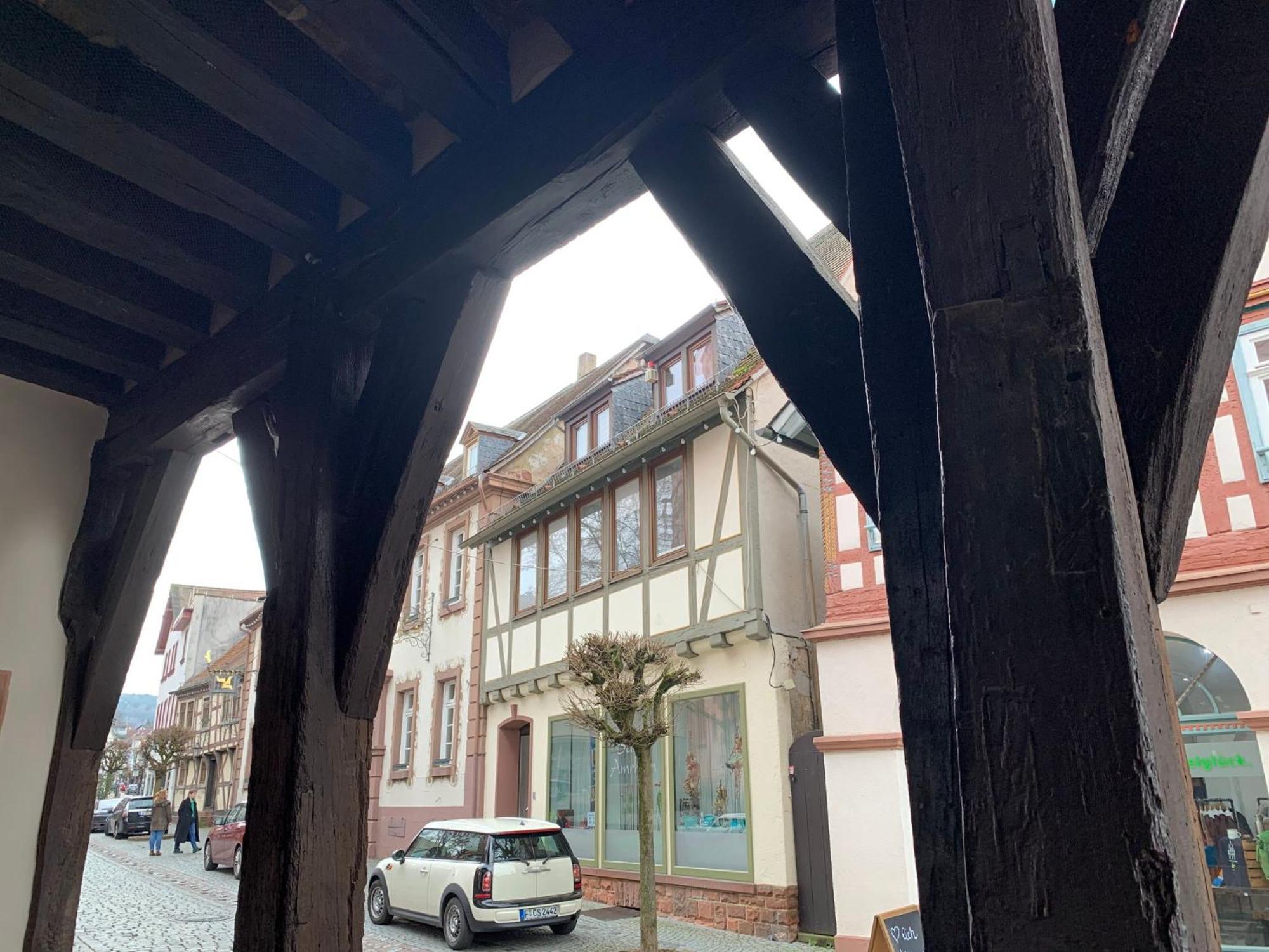 Apartment Am Historischen Rathaus Михелщат Екстериор снимка