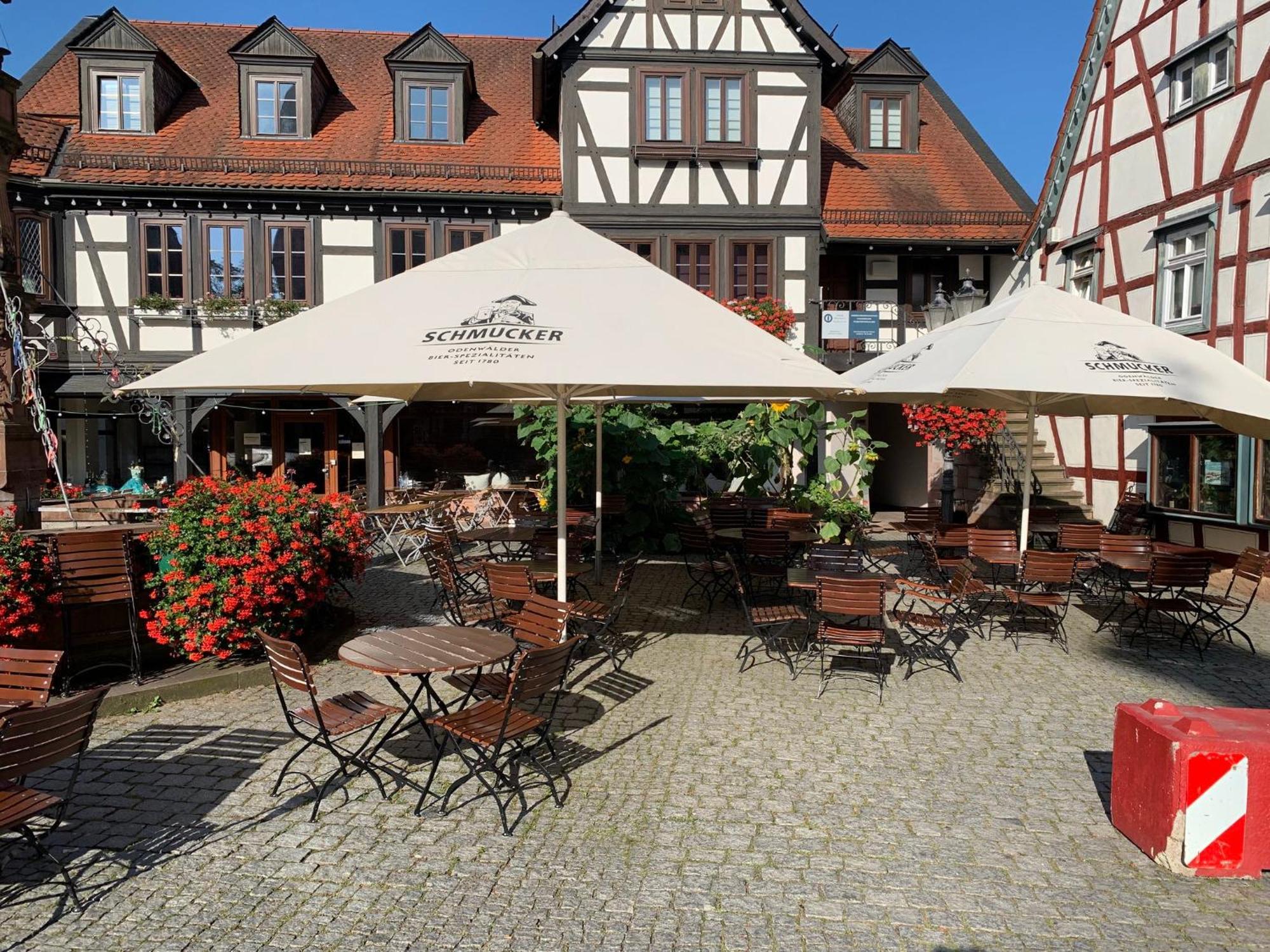 Apartment Am Historischen Rathaus Михелщат Екстериор снимка