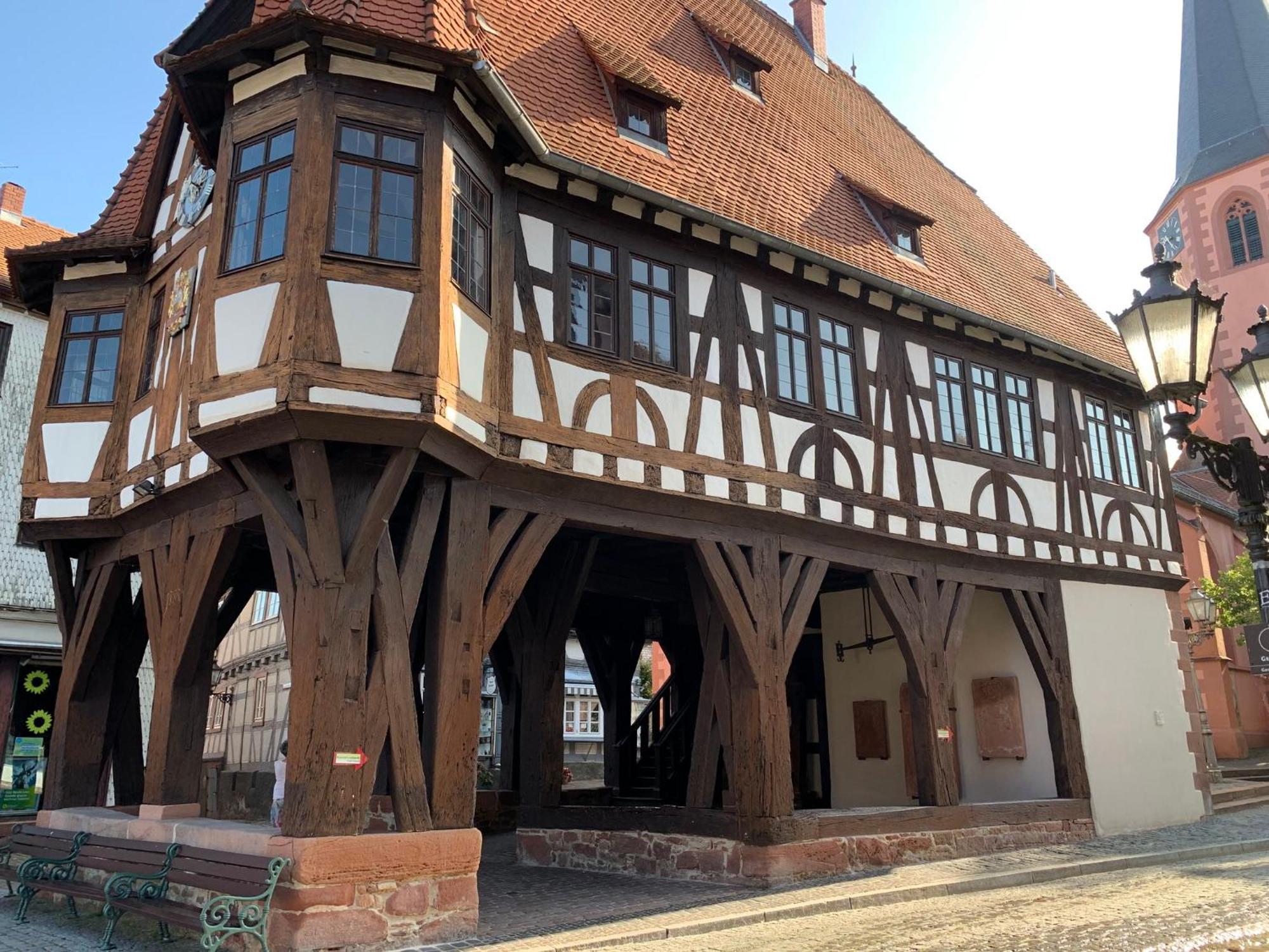 Apartment Am Historischen Rathaus Михелщат Екстериор снимка