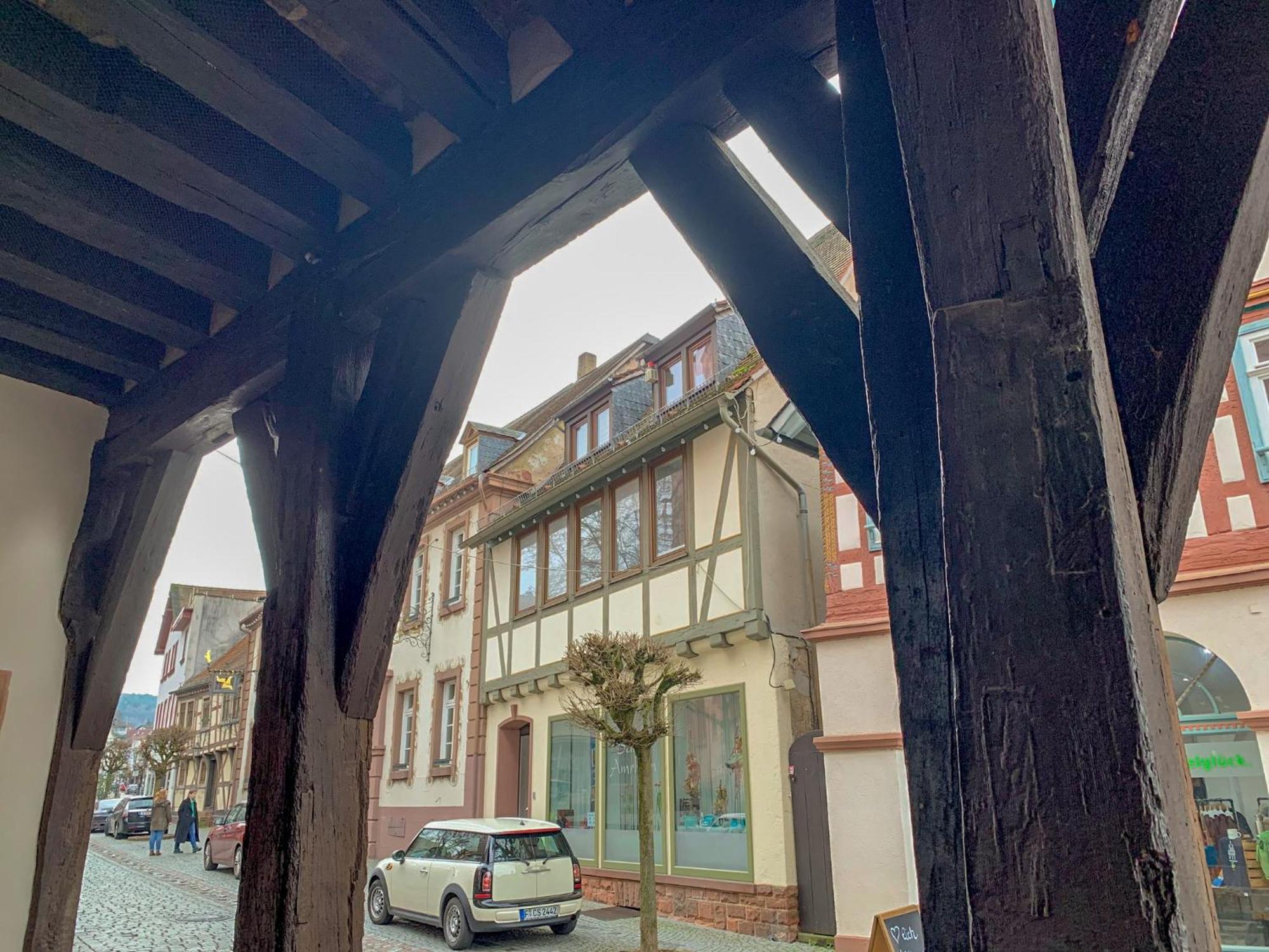 Apartment Am Historischen Rathaus Михелщат Екстериор снимка
